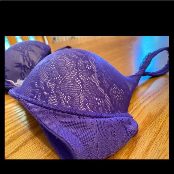 Victoria’s Secret Dark Purple Push-up Lace Bra 💜 - Picture 2 of 4
